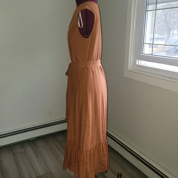 Nanette Lepore Sleeveless V-neck Dress - Picture 4 of 10